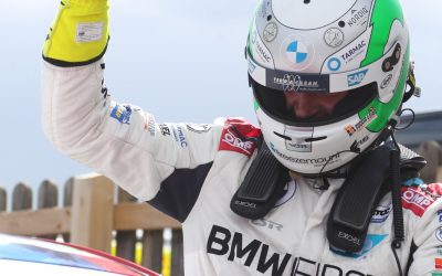 King of Croft Colin Turkington puts BMW and WSR on BTCC pole