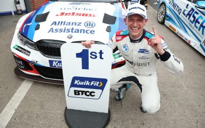 Stephen Jelley wins for BMW and WSR at Oulton Park