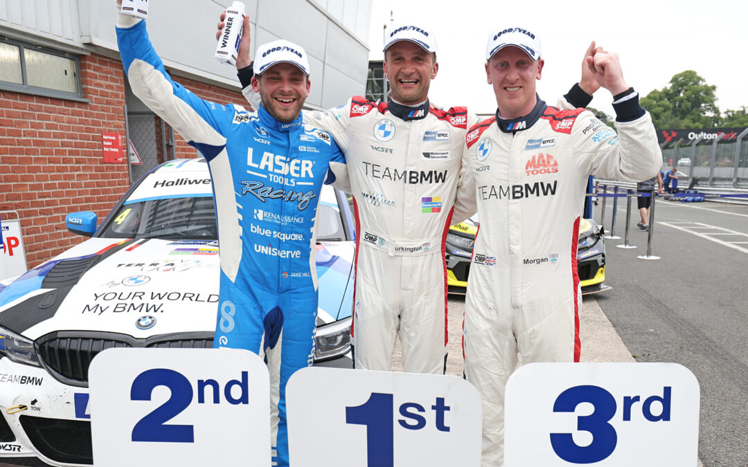 Treble win and podium lock-out for WSR and BMW at Oulton Park